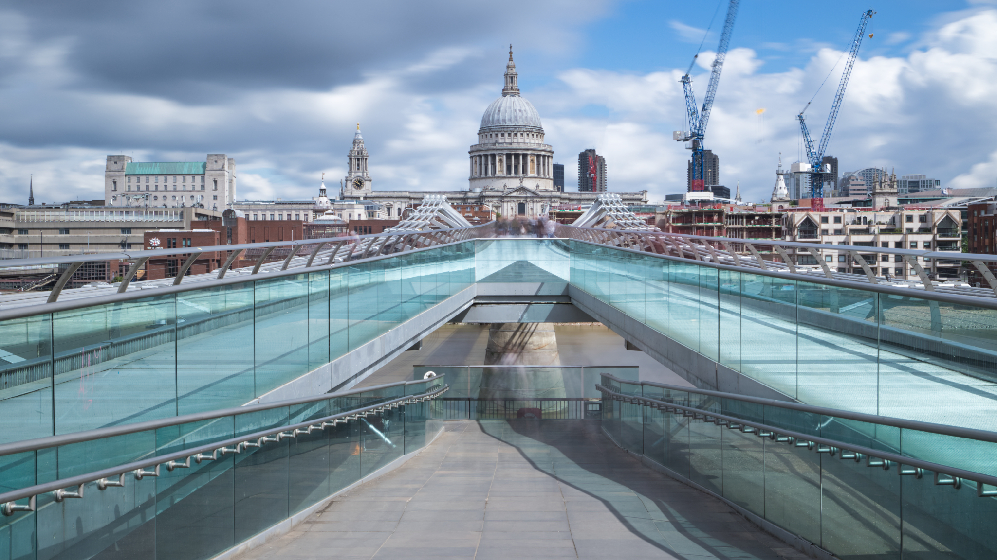 Millenium Bridge & St. Pauls' Cathedral
